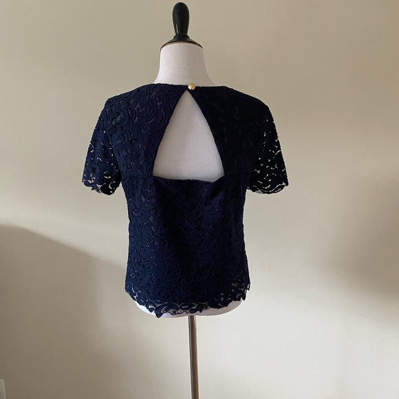 Draper James Navy Blue Lace Short Sleeve Top – Size 6 - Picture 4 of 6